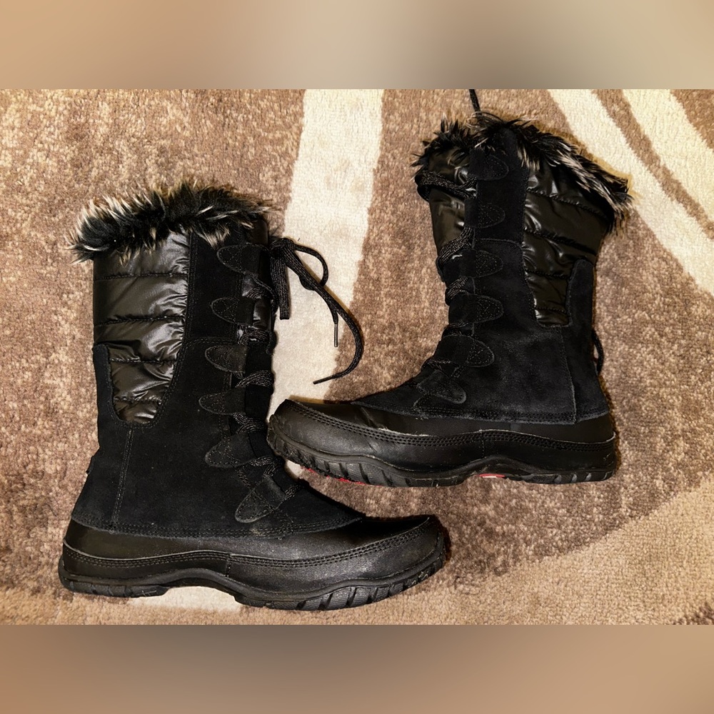 Shiny TNF Black ‘The North Face’ Women’s Nuptse Purna Outdoor Boots, Size 8